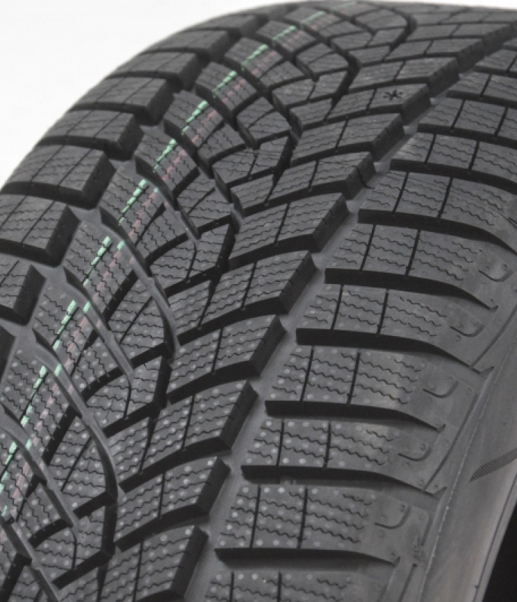 Goodyear Ultra Grip Performance+ 275/35 R21 103V